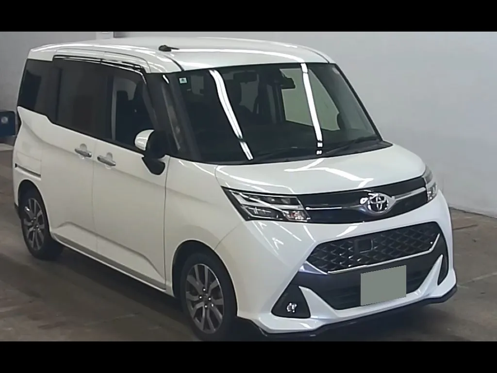 TOYOTA TANK CUSTOM G-T