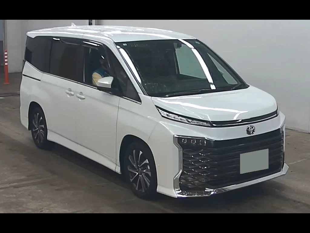 TOYOTA VOXY HYBRID S-Z