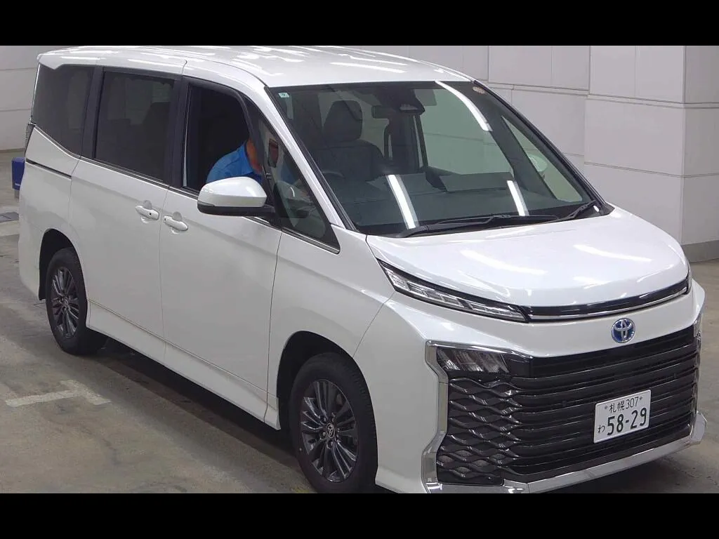 TOYOTA VOXY 4WD HYBRID S-Z
