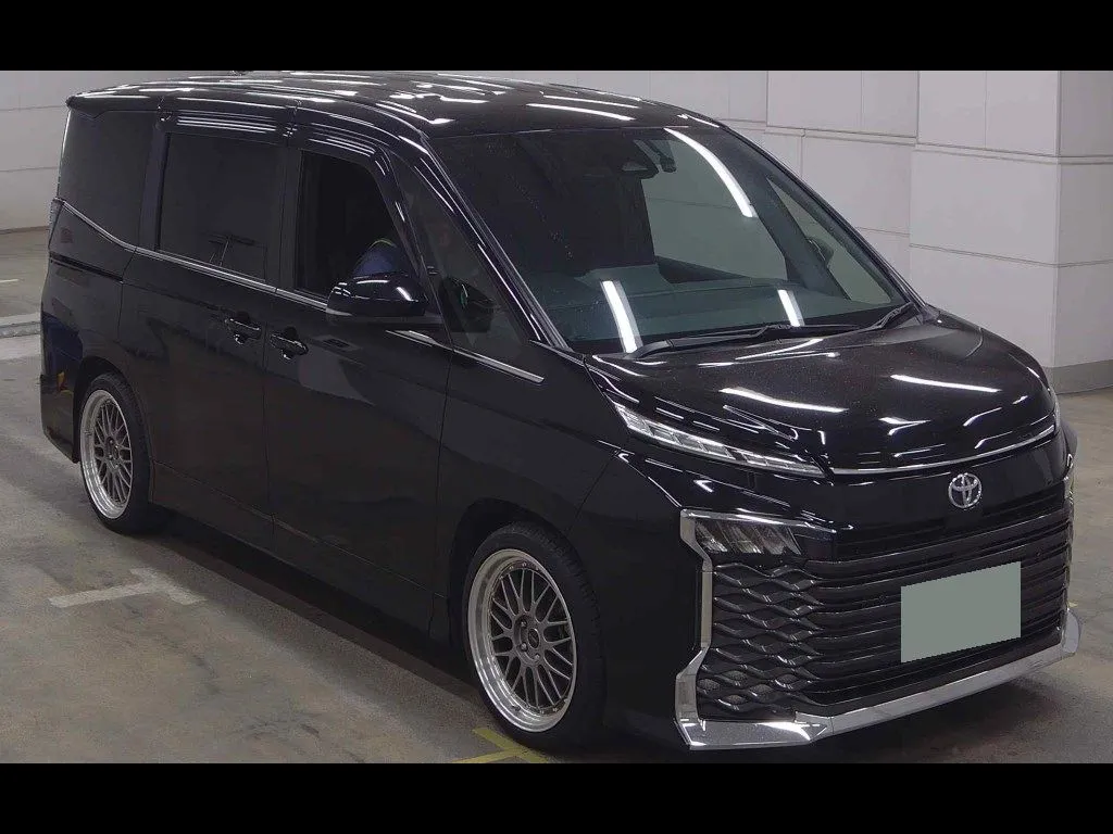 TOYOTA VOXY 4WD S-Z
