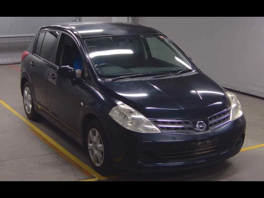 NISSAN TIIDA 15M SV + PLASMA
