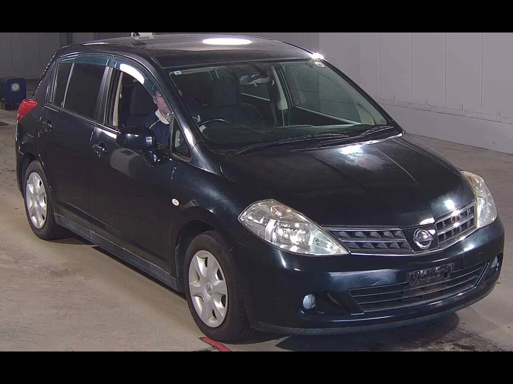 NISSAN TIIDA 15M