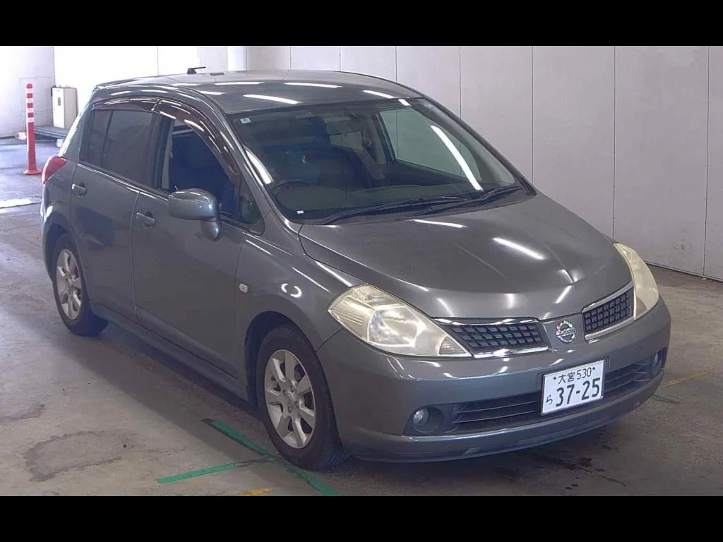 NISSAN TIIDA 15M