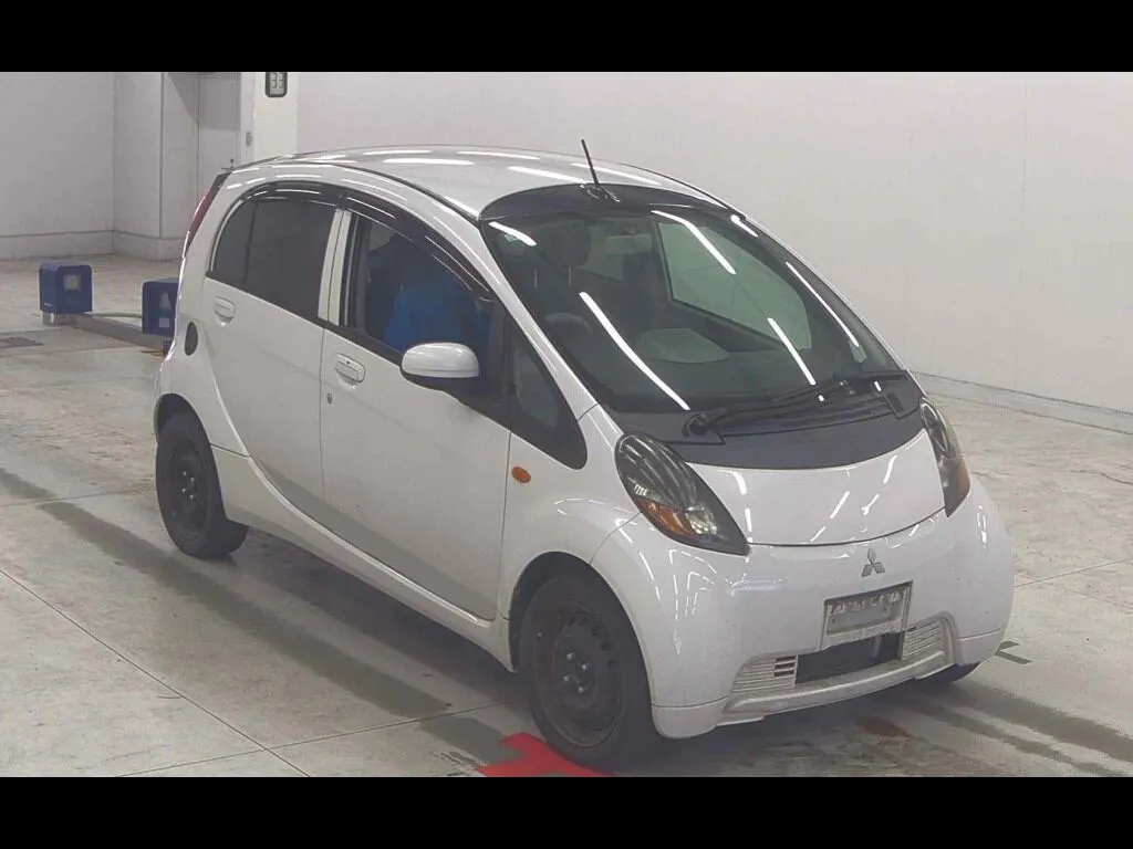 MITSUBISHI I