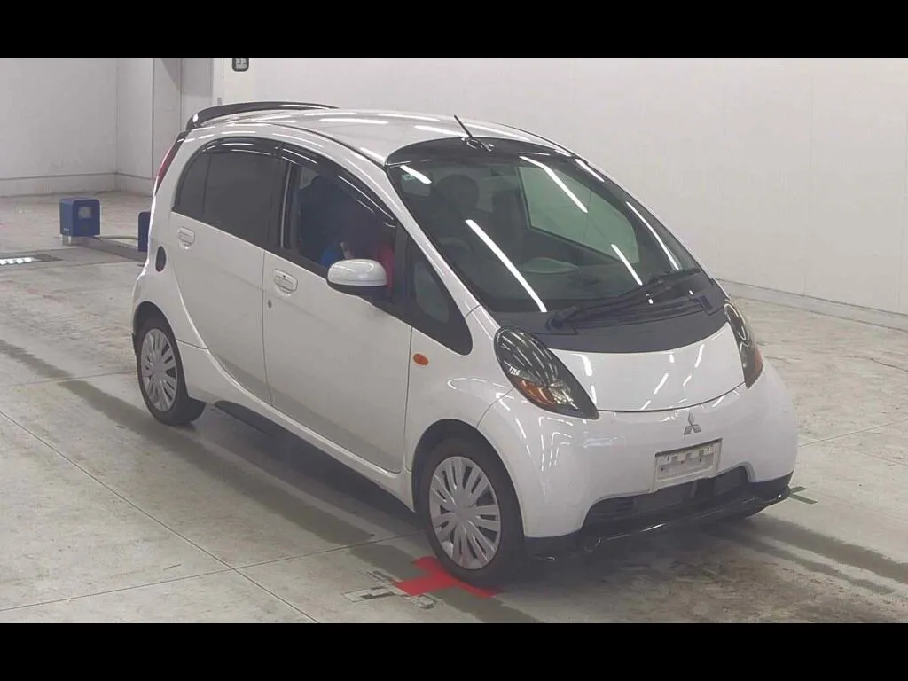 MITSUBISHI I