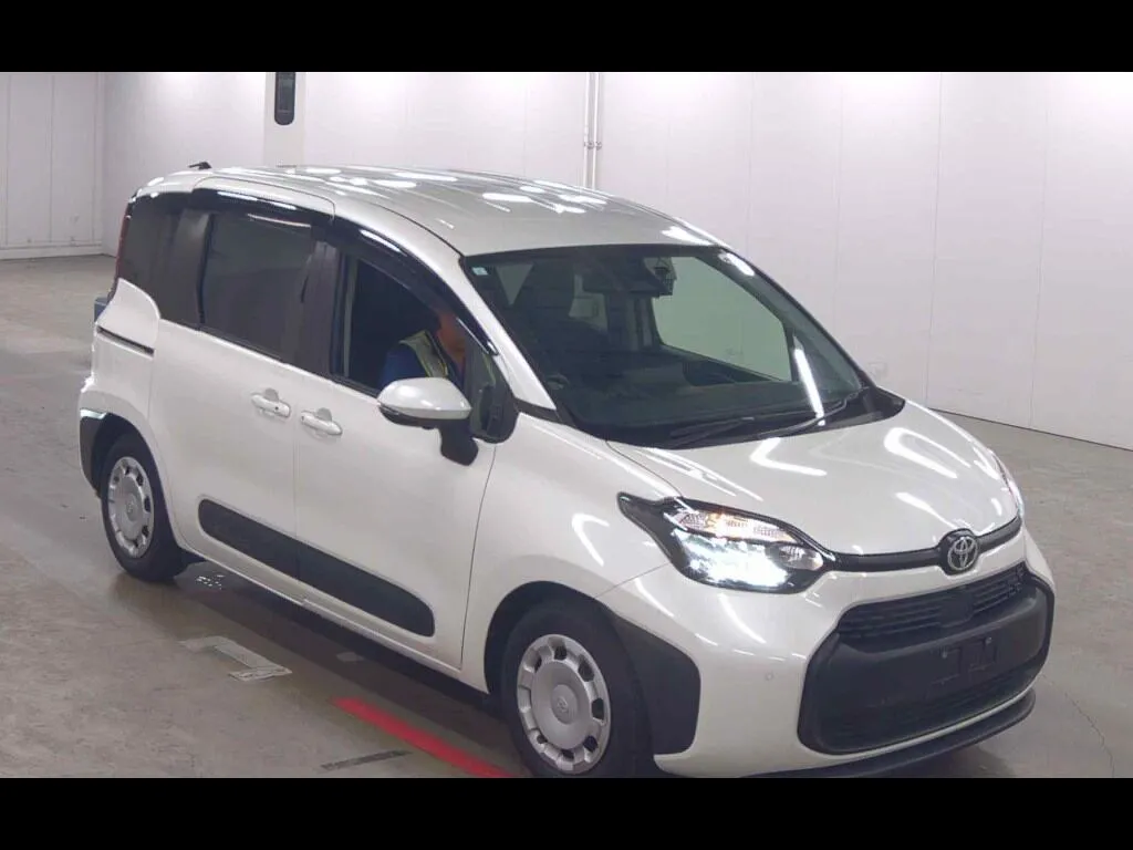 TOYOTA SIENTA HYBRID G