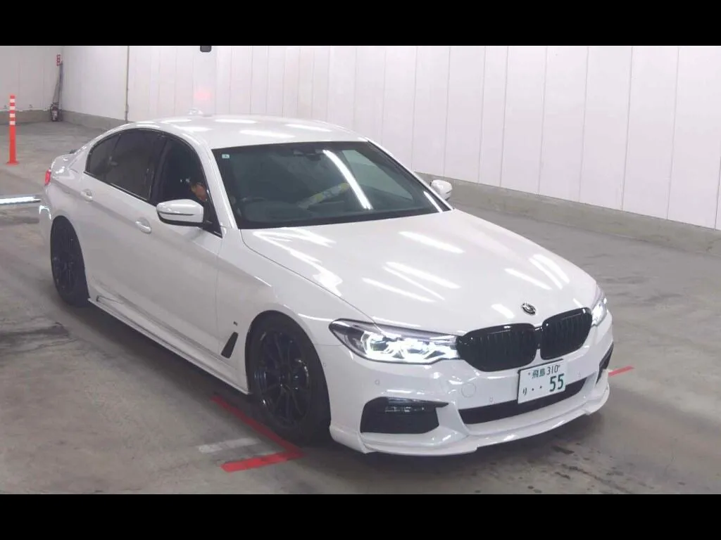 BMW 5 SERIES 4D 530E M-SPORT IPERFORMANCE