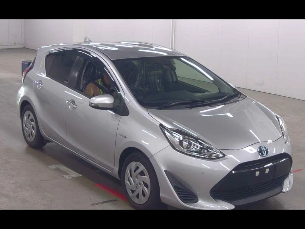 TOYOTA AQUA S STYLE BLACK