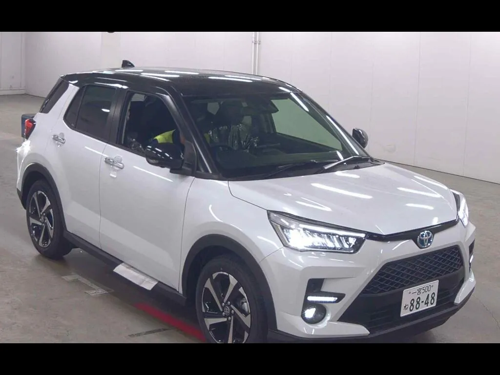 TOYOTA RAIZE HYBRID Z
