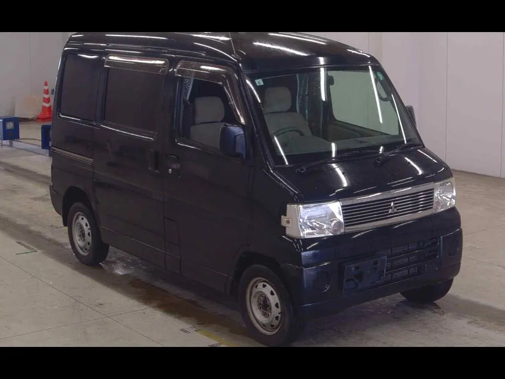 MITSUBISHI TOWN BOX 4WD LX