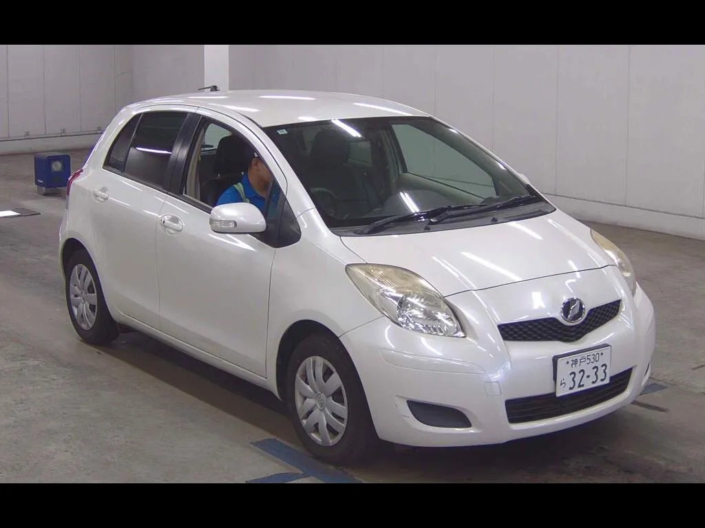 TOYOTA VITZ 5D F LIMITED Ⅱ
