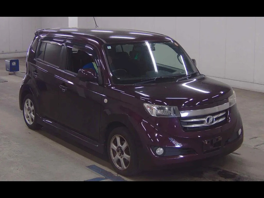 TOYOTA BB 5D Z Q VERSION