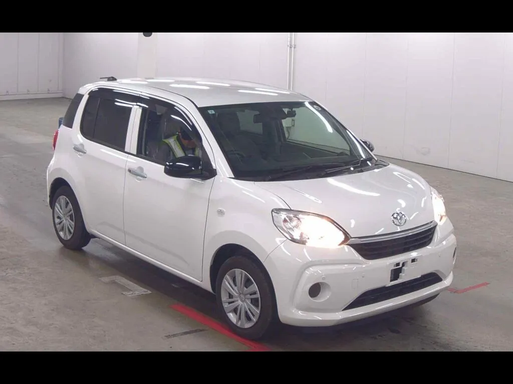 TOYOTA PASSO X