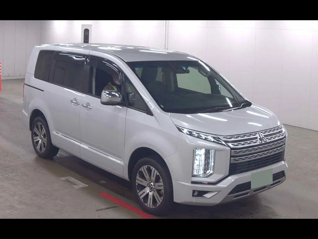 MITSUBISHI DELICA D:5 4WD P