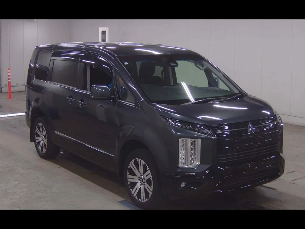 MITSUBISHI DELICA D:5 4WD G POWER PACKAGE