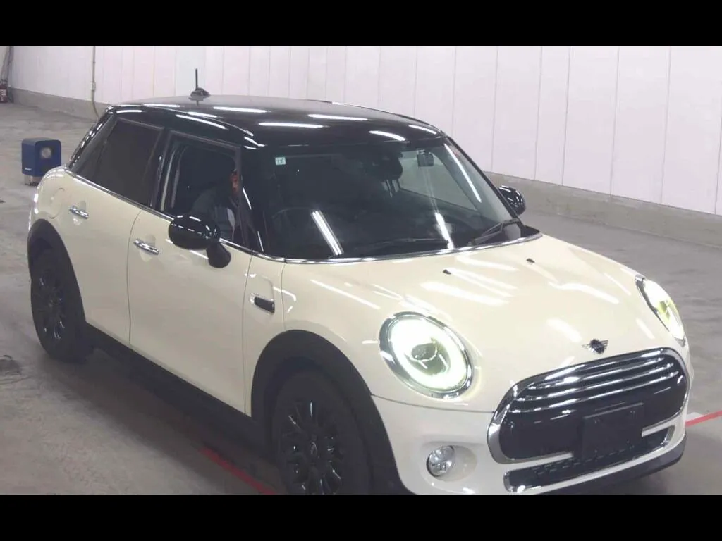 MINI MINI 5D COOPER D