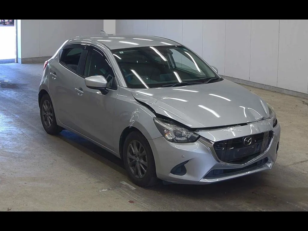 MAZDA DEMIO 5D 13S TOURING