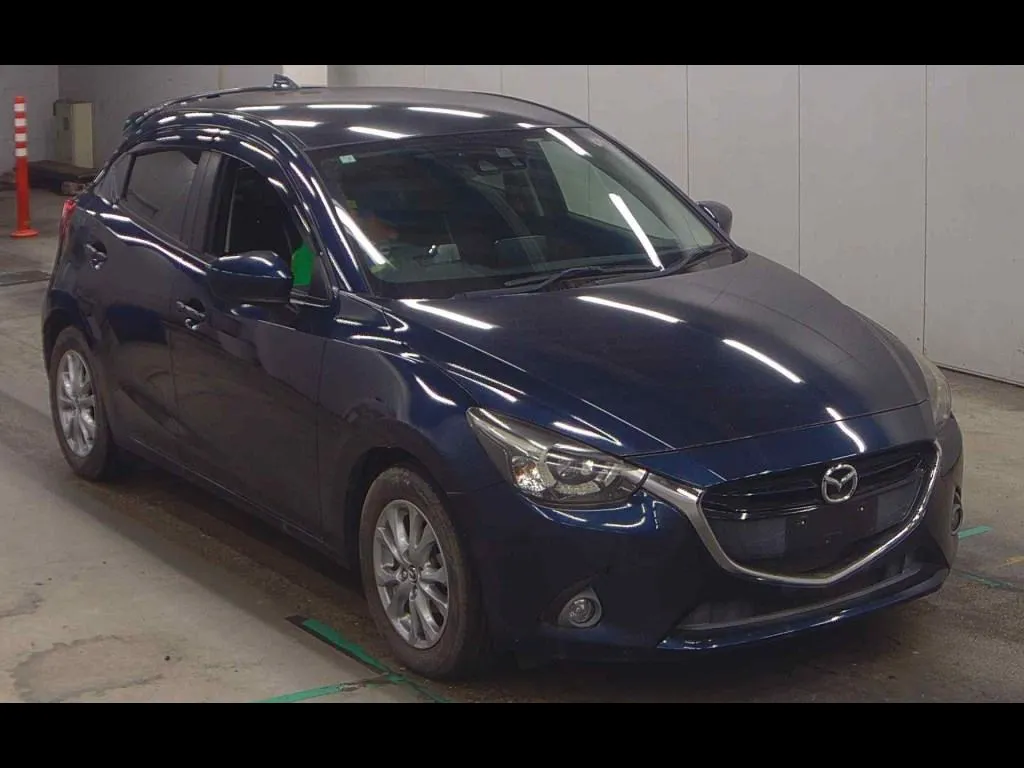 MAZDA DEMIO 5D 13S BLACK LEATHER LIMITED