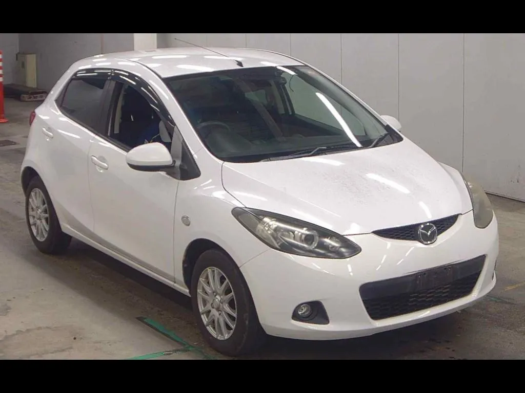 MAZDA DEMIO 5D 13C