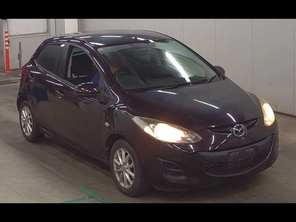 MAZDA DEMIO 5D 13C