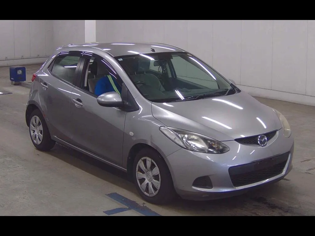 MAZDA DEMIO 5D 13C