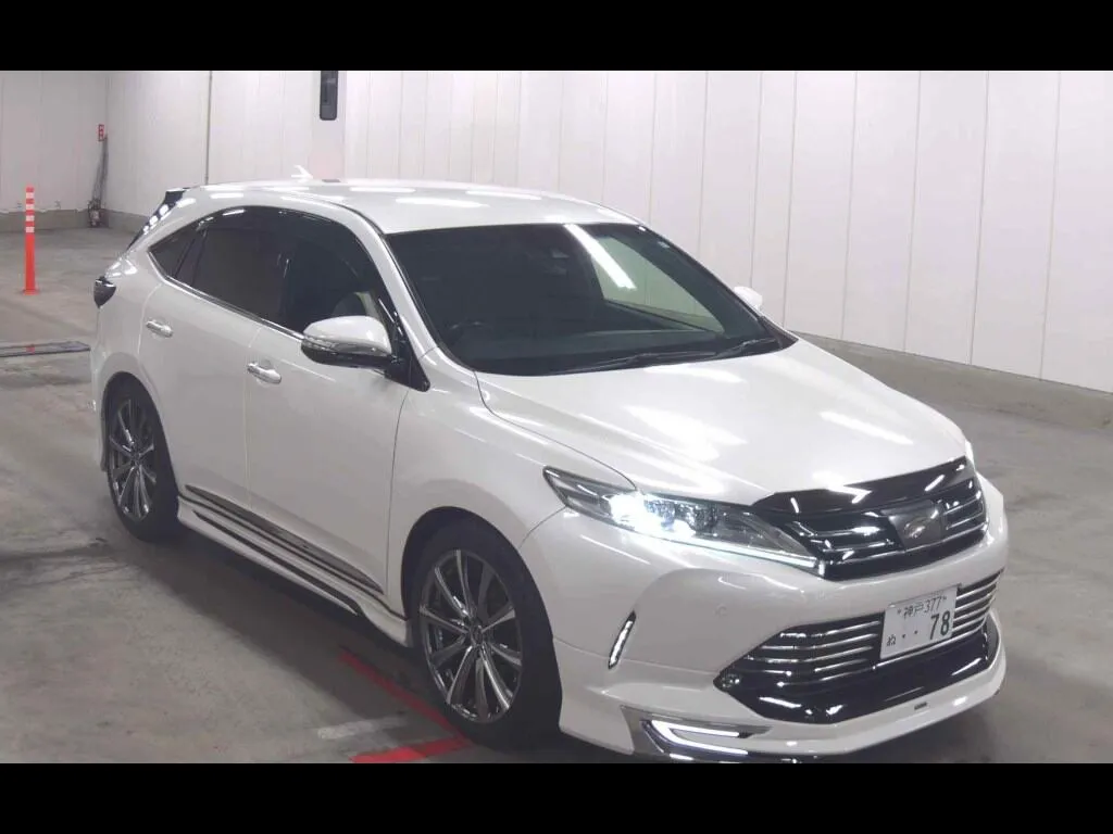 TOYOTA HARRIER PREMIUM STYLE NOIR