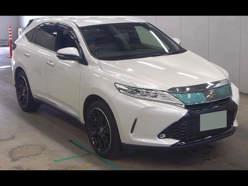 TOYOTA HARRIER PREMIUM