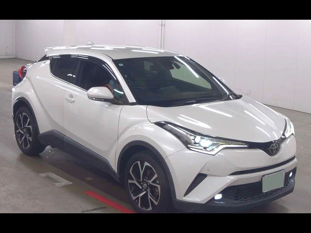 TOYOTA C-HR 4WD G-T