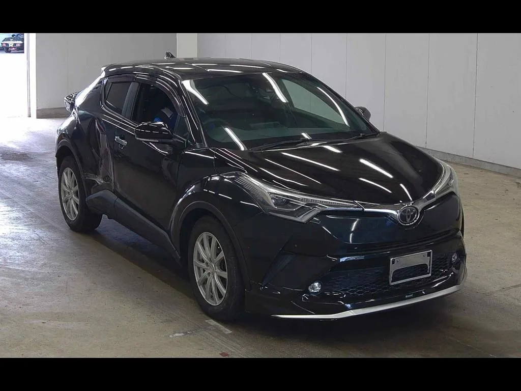 TOYOTA C-HR 4WD S-T LED EDITION