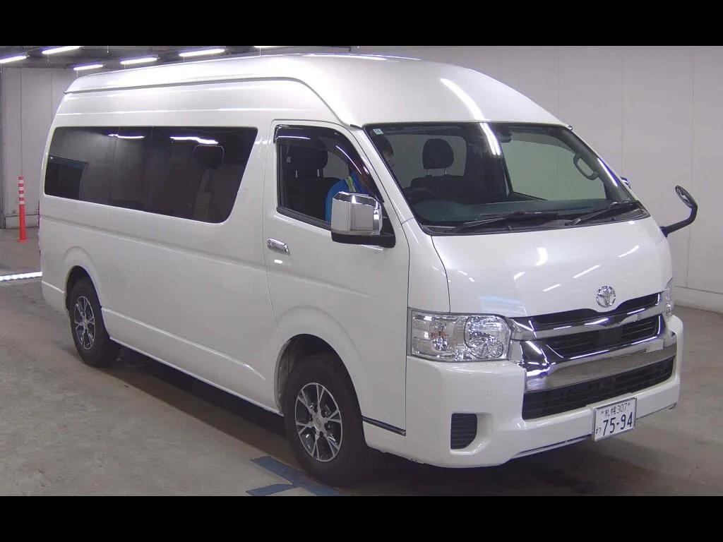 TOYOTA HIACE WAGON 4D 4WD