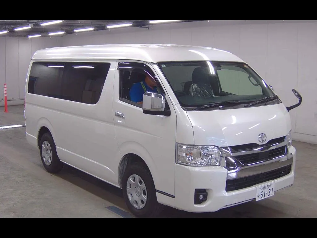 TOYOTA HIACE WAGON 4D 4WD GL