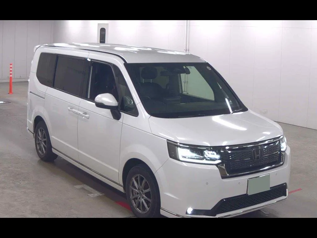 HONDA STEPWAGON SPADA 4WD SPADA