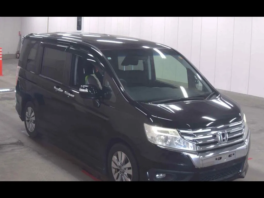 HONDA STEPWAGON SPADA Z