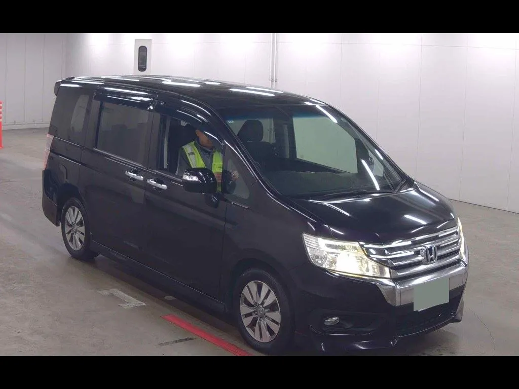 HONDA STEPWAGON SPADA Z INTER NAVI SELECTION