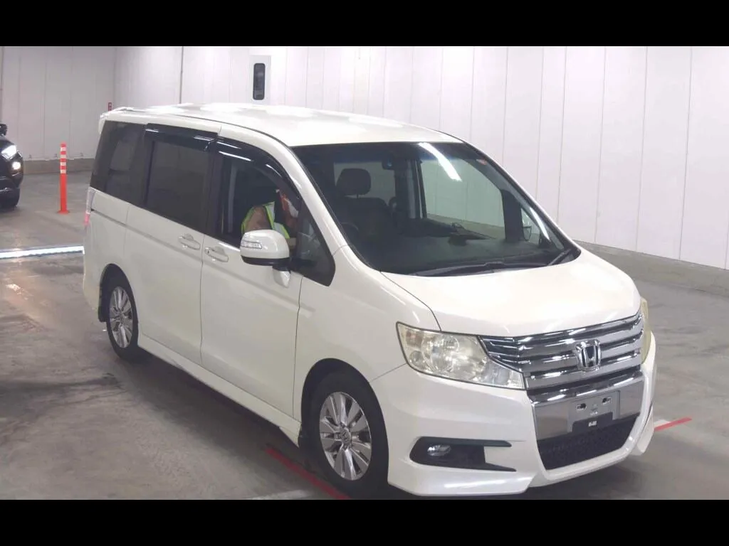 HONDA STEPWAGON SPADA Z