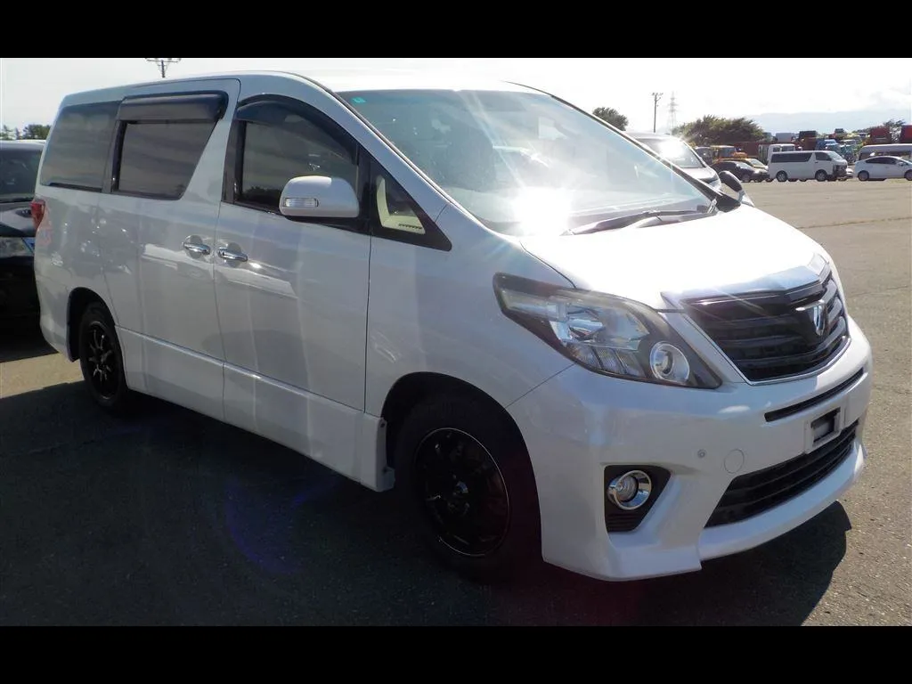 TOYOTA ALPHARD 4WD 240S