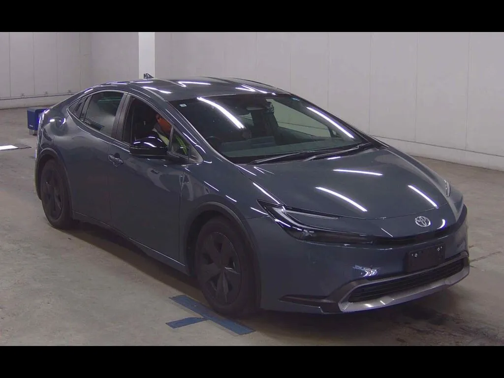 TOYOTA PRIUS 5D U