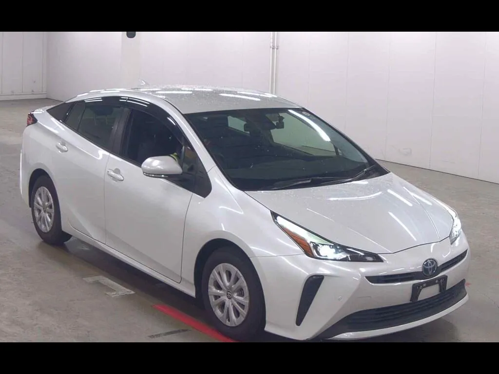 TOYOTA PRIUS 5D S
