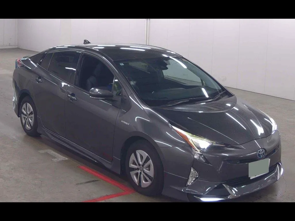 TOYOTA PRIUS 5D A