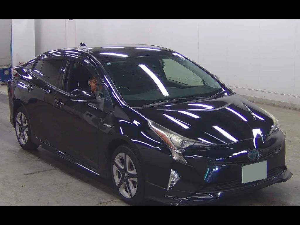TOYOTA PRIUS 5D 4WD S TOURING SELECTION