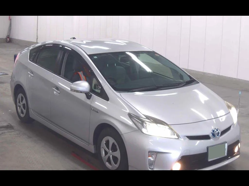 TOYOTA PRIUS 5D G
