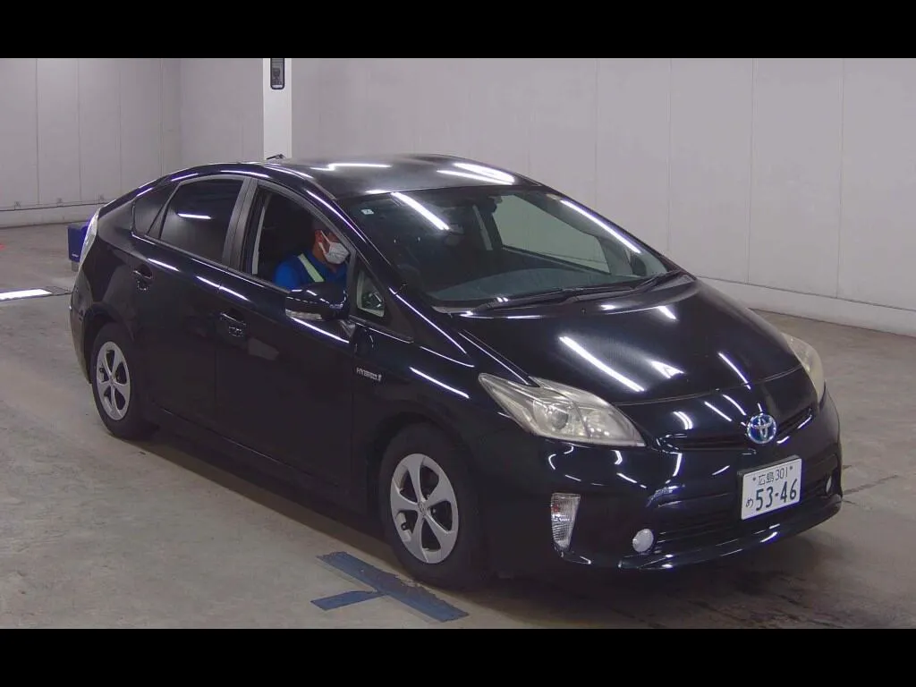 TOYOTA PRIUS 5D S