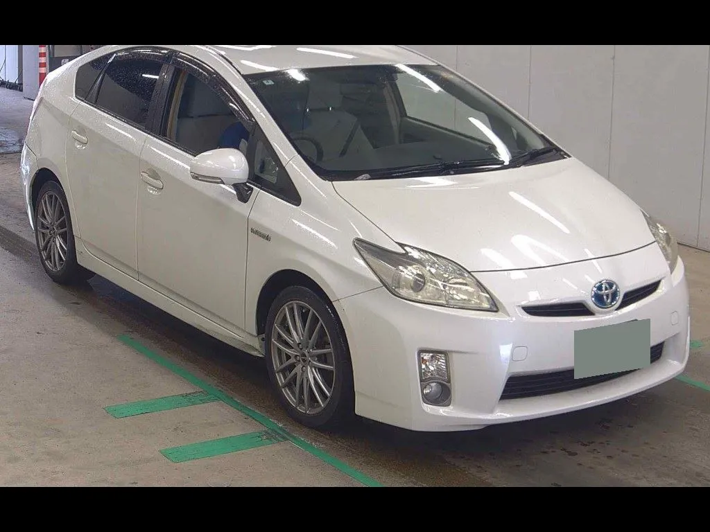 TOYOTA PRIUS 5D S