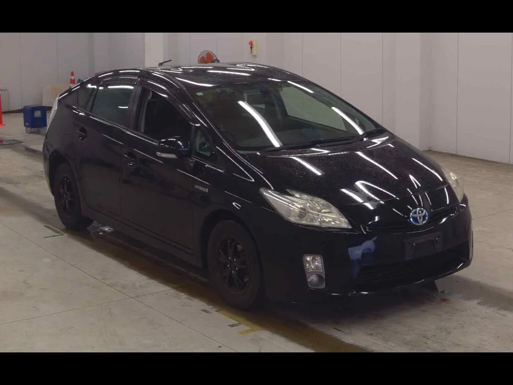TOYOTA PRIUS 5D S
