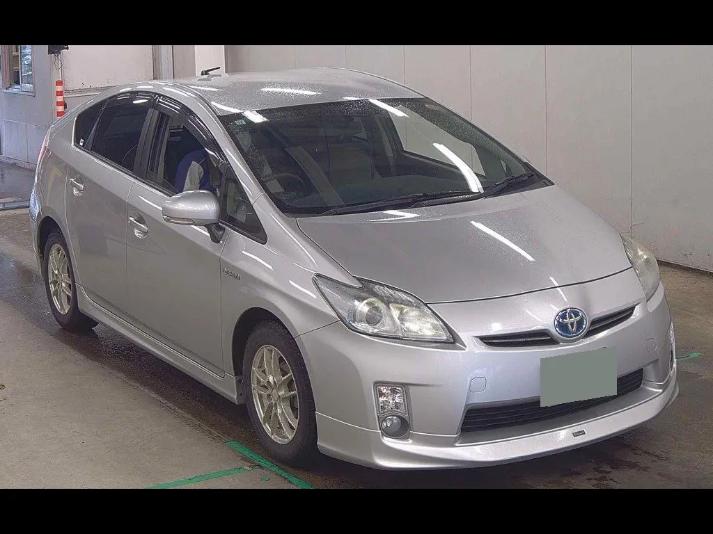 TOYOTA PRIUS 5D S