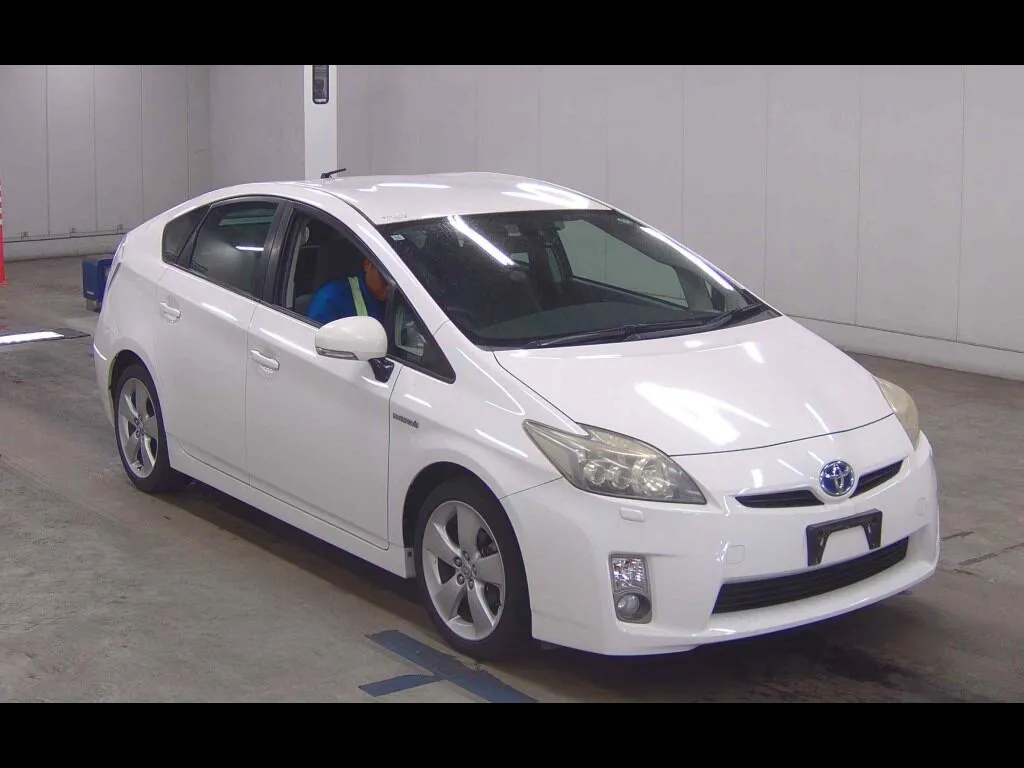 TOYOTA PRIUS 5D S TOURING SELECTION