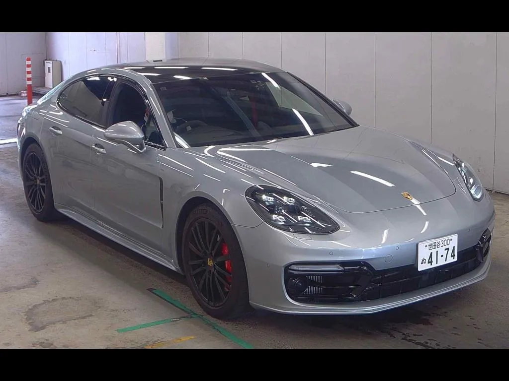 PORSCHE PANAMERA 5D 4WD GTS