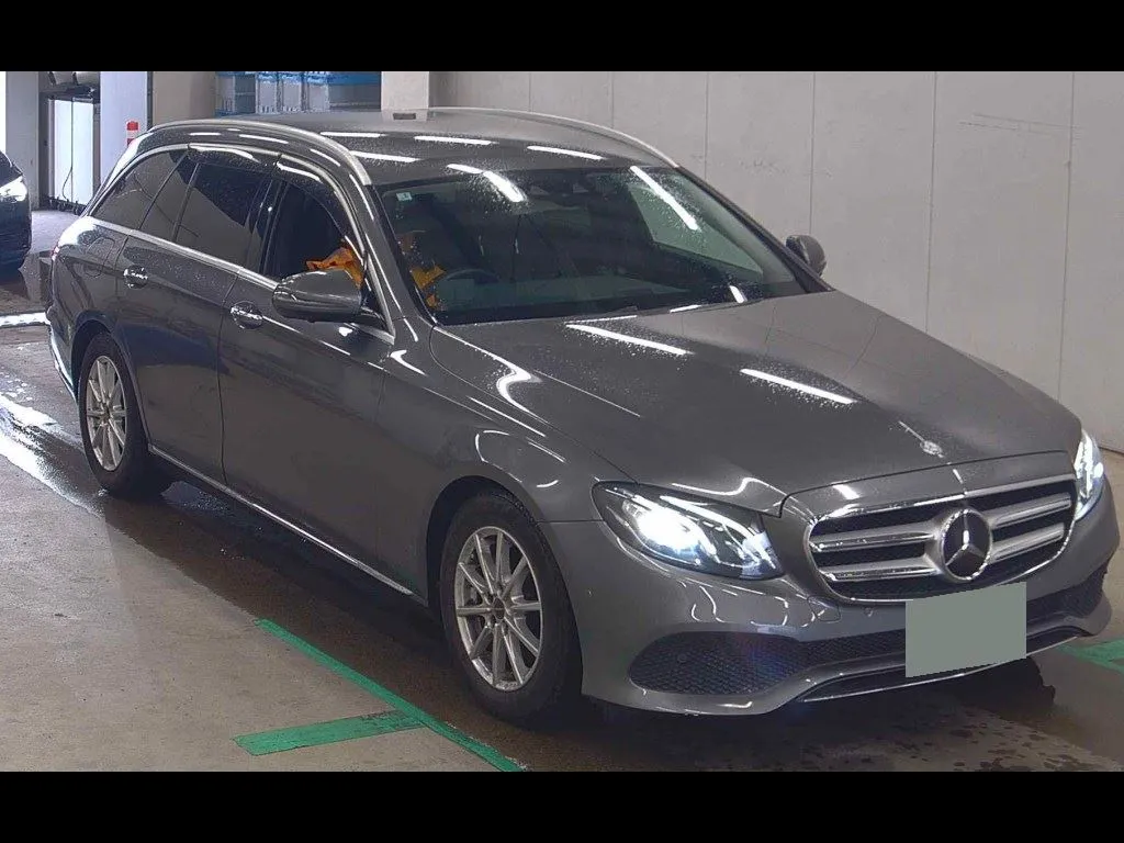 MERCEDES BENZ E-CLASS STATIONWAGON E200 STATIONWAGON AVANTGARDE