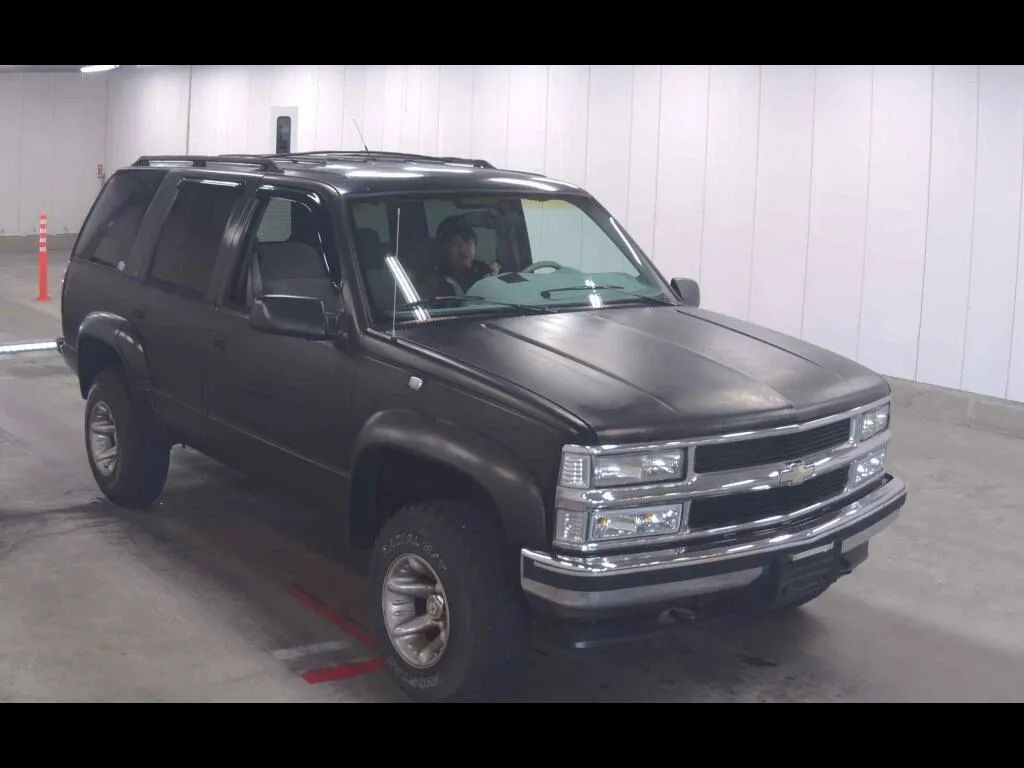 CHEVROLET TAHOE 5D 4WD