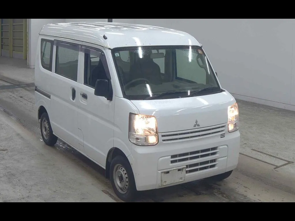 MITSUBISHI MINICAB VAN 4WD